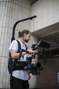 新時代工廠的觀察者與講述者 鋸工影像記錄與專業(yè)制作服務